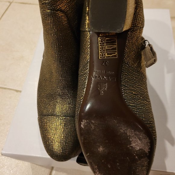 Lavain Gold Booties - Picture 1 of 2